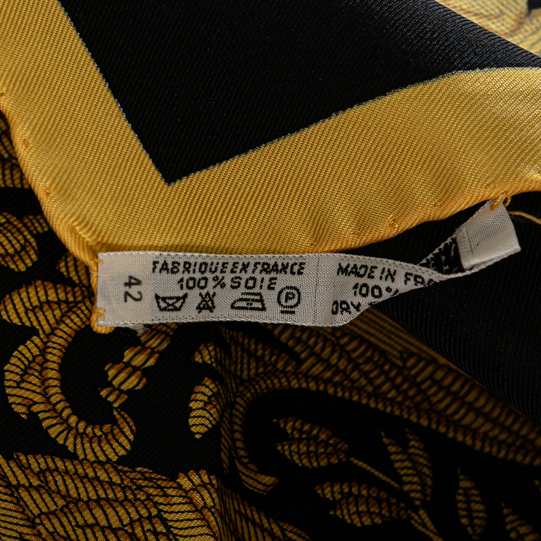 Hermès Les Armes de Paris Soie Foulard Noir – GABY PARIS Authentique