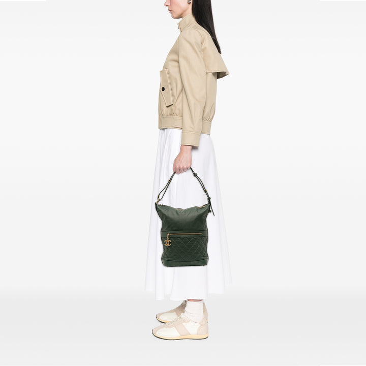 Chanel CC Quilted Caviar Casual Style Hobo Vert – GABY PARIS Authentique