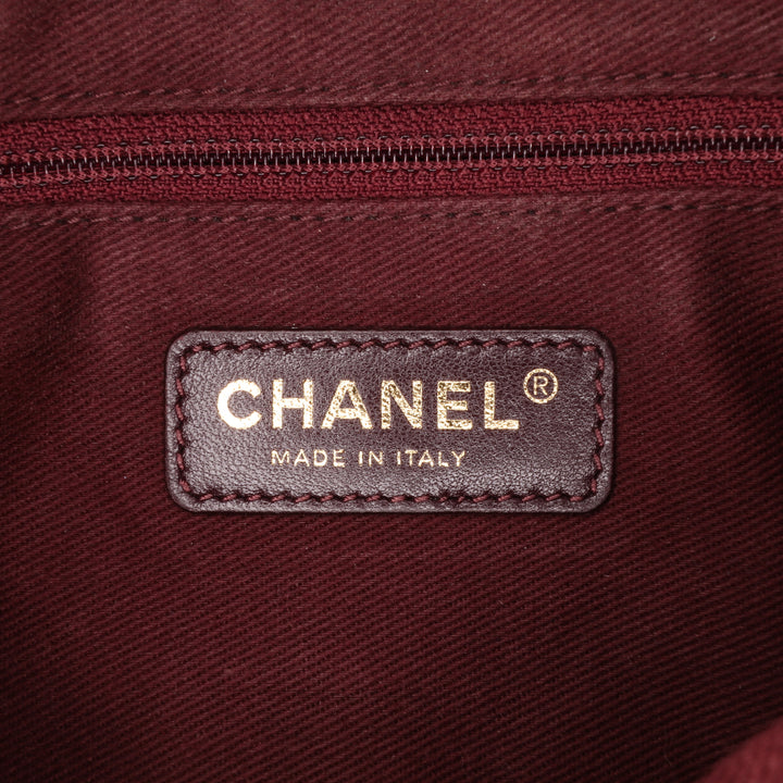 Chanel Chevron Cuir d’agneau Pyramid CC Camera Bag Noir – GABY PARIS Authentique