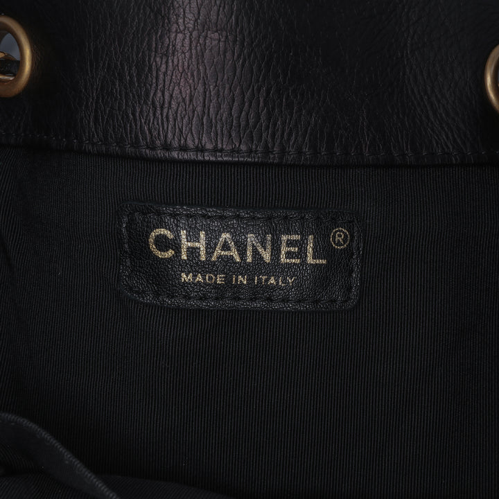 Chanel Medium Crumpled Cuir de veau Coco Pleats Drawstring Bucket Bag Noir