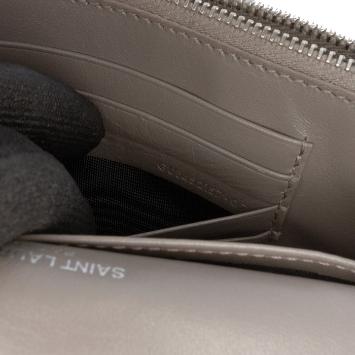 Saint Laurent Croc Embossed Cuir Monogram Sunset Chain Wallet Gris – GABY PARIS Authentique