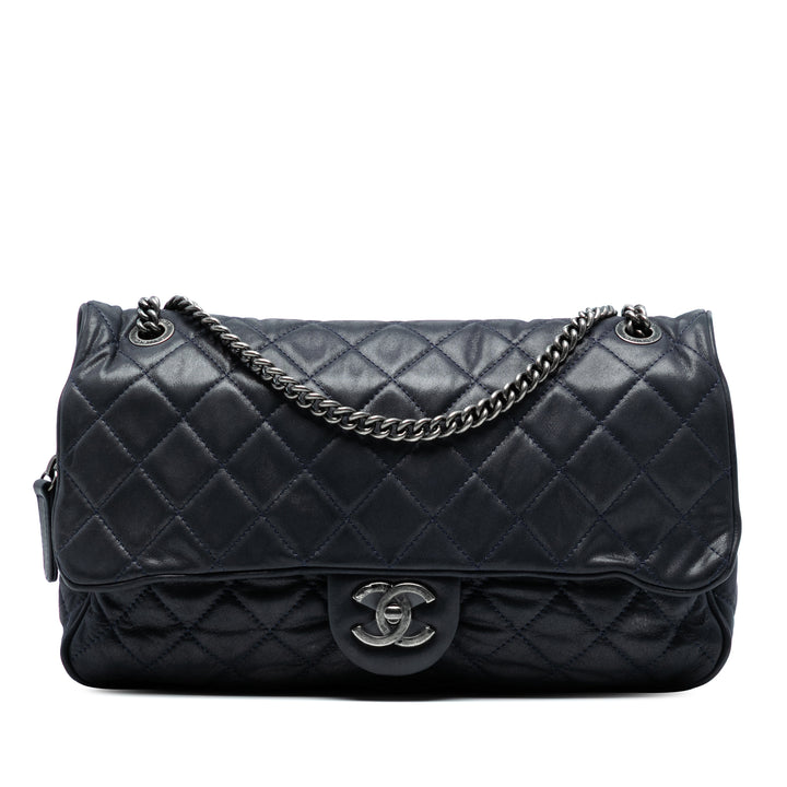 Chanel Large Quilted Iridescent Cuir de veau Shiva Flap Noir – GABY PARIS Authentique