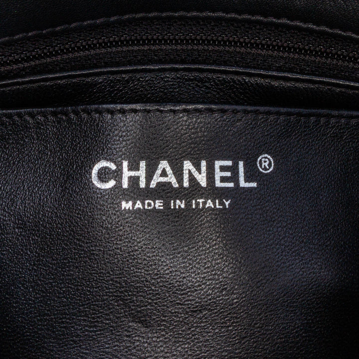 Chanel Mini Rectangular Classic Cuir verni Simple rabat Noir – GABY PARIS Authentique