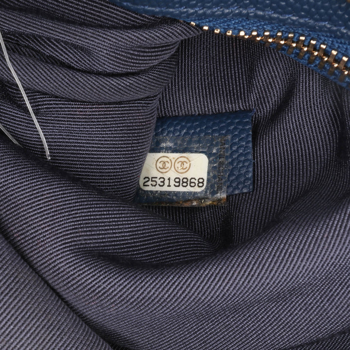 Chanel Medium Chevron Caviar Ancient Greek Charms O Case Clutch Blue - gabyparis.fr