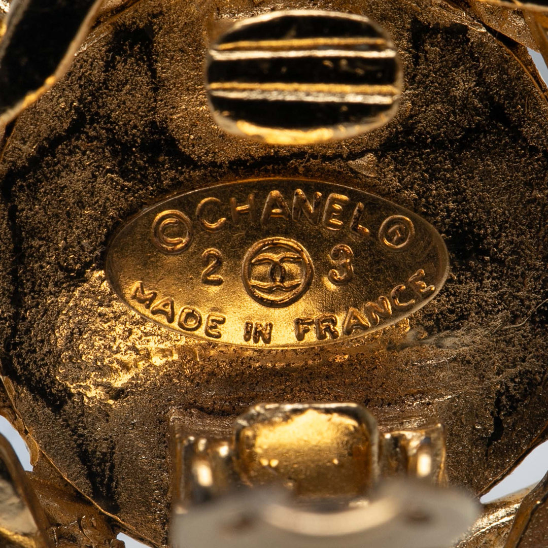 Chanel Doré Plated CC Crystal Clip On Boucles d’oreilless Doré – GABY PARIS Authentique