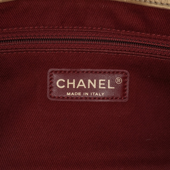 Chanel Medium Quilted Aged Cuir de veau Pondichery Flap Doré – GABY PARIS Authentique
