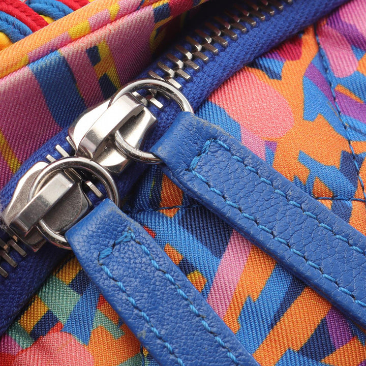 Chanel Quilted and Printed Nylon Foulard Sac à dos Rose – GABY PARIS Authentique