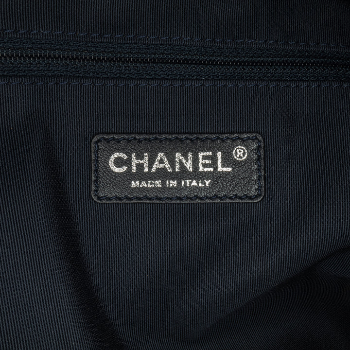 Chanel Large Fringed Denim Shopping Cabas Bleu – GABY PARIS Authentique