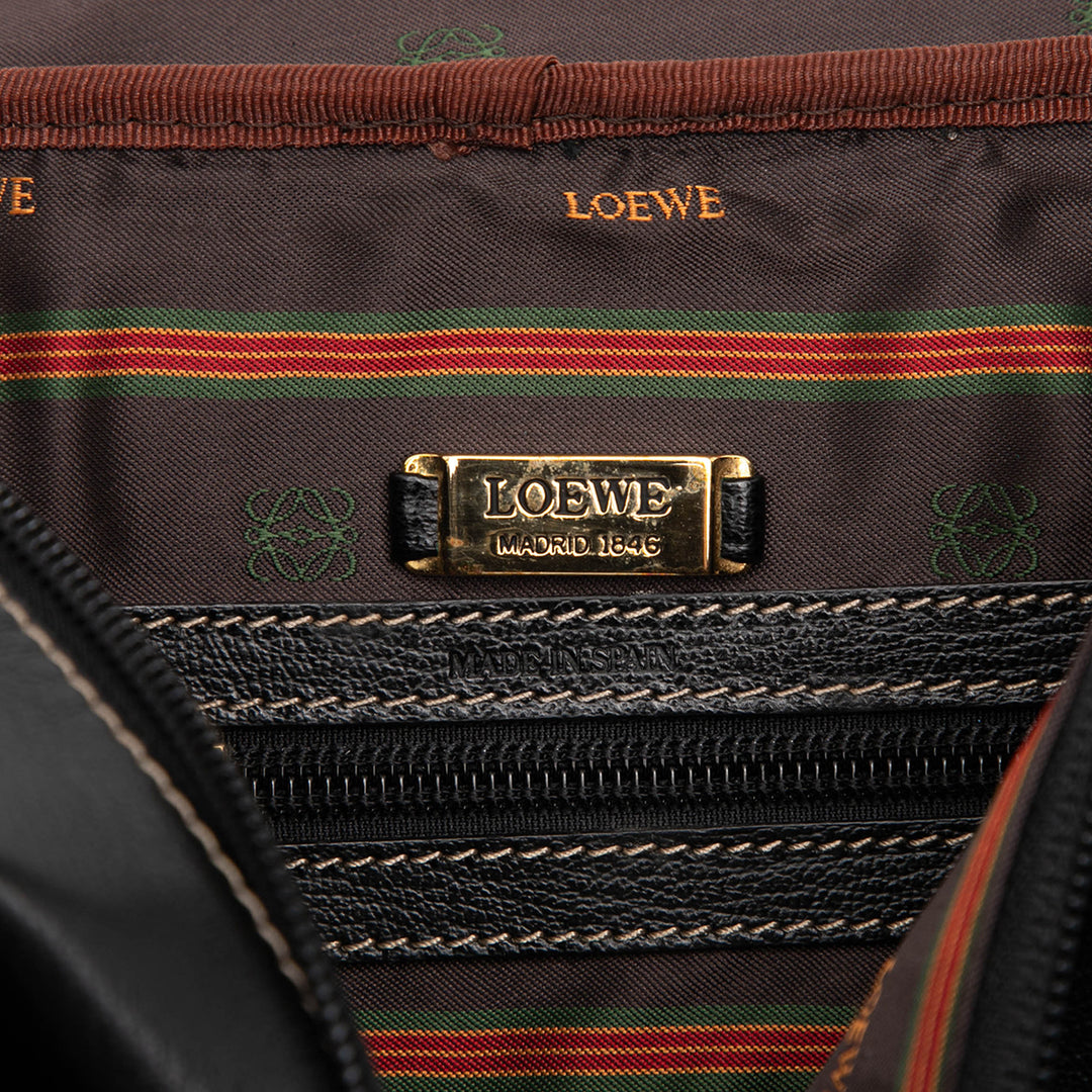 LOEWE Cuir Velasquez Twist Vanity Bag Noir – GABY PARIS Authentique