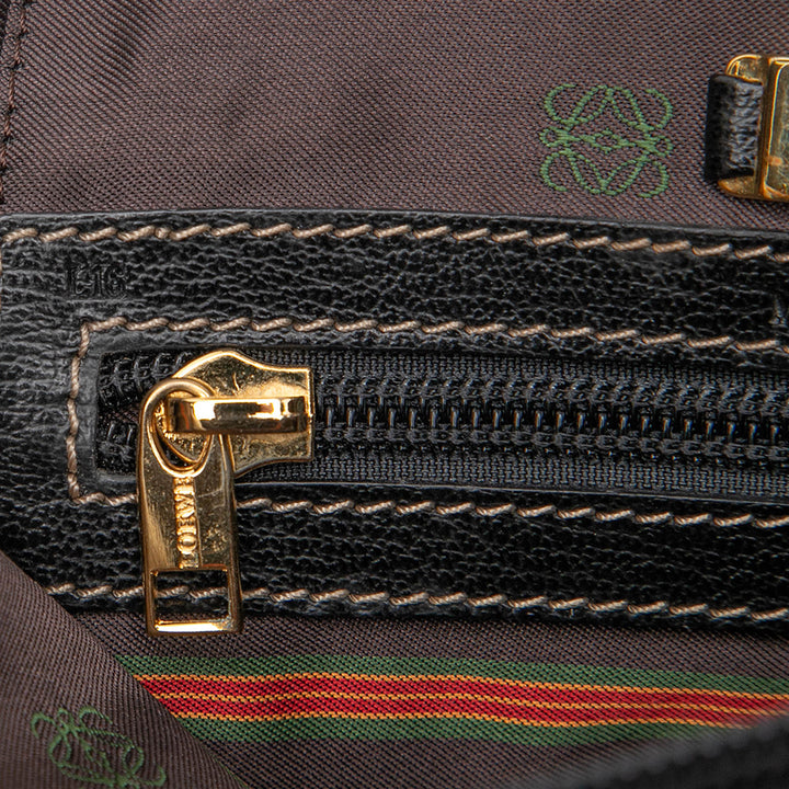 LOEWE Cuir Velasquez Twist Vanity Bag Noir – GABY PARIS Authentique