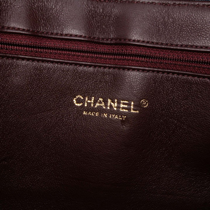 Chanel Medium Sheepskin Beauty Lock Flap Bleu – GABY PARIS Authentique