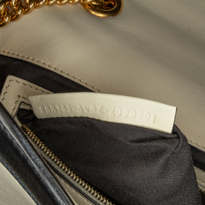 Fendi Bicolor Leather Chain Baguette Blanc – GABY PARIS Authentique