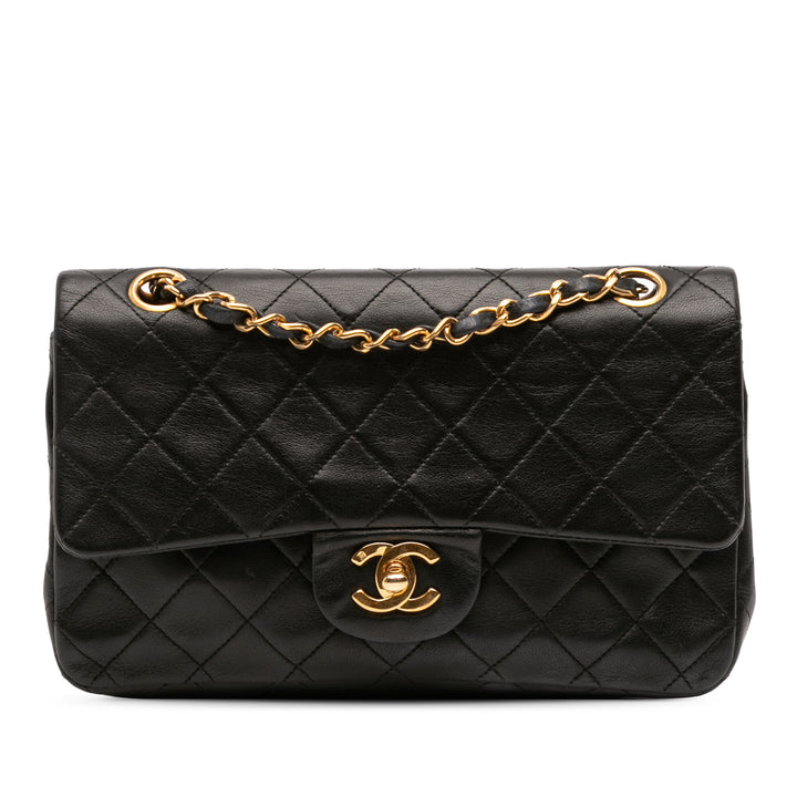 Chanel Small Classic Cuir d’agneau Double rabat Noir – GABY PARIS Authentique