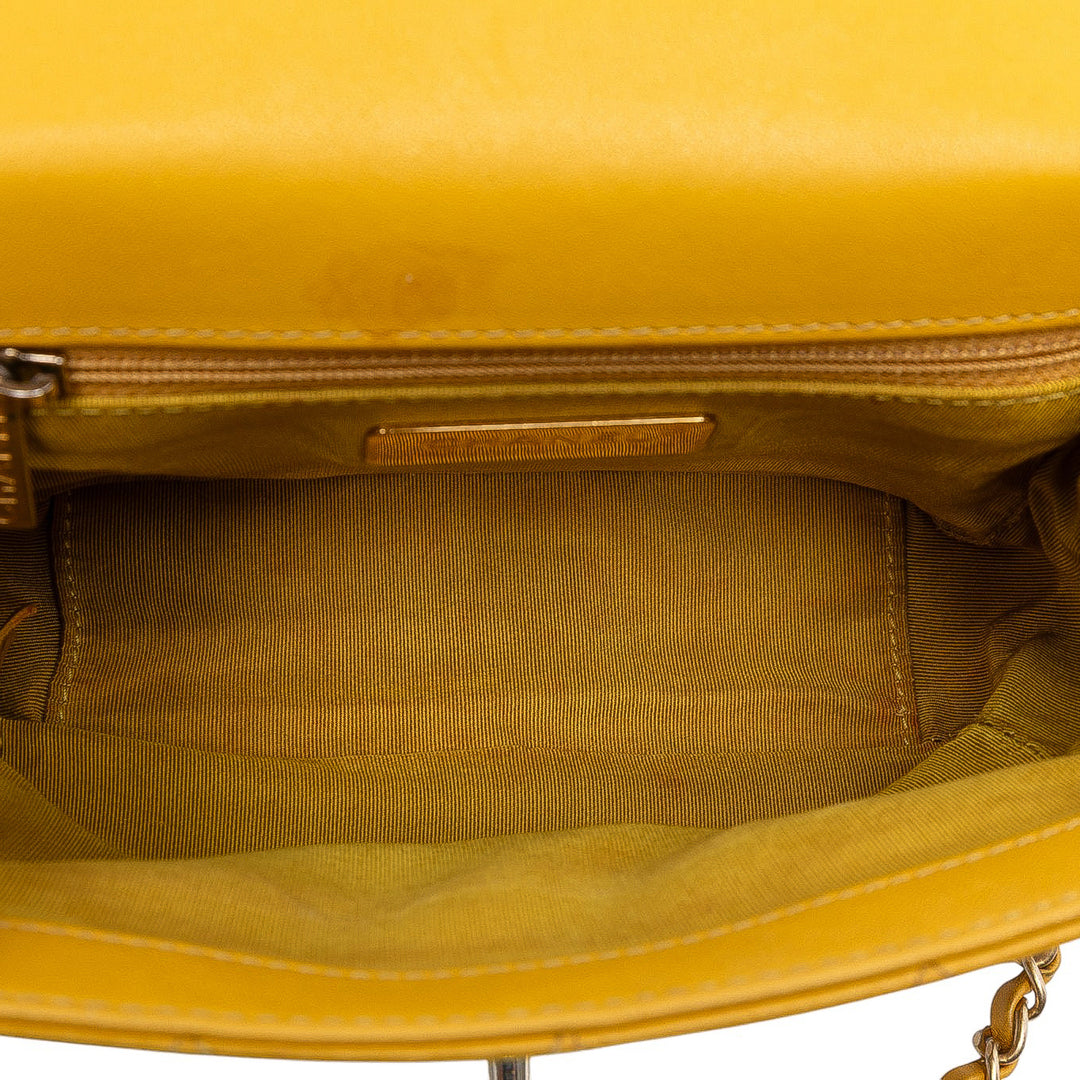 Chanel Small Quilted Cuir d’agneau Chain Infinity Top Handle Bag Jaune – GABY PARIS Authentique