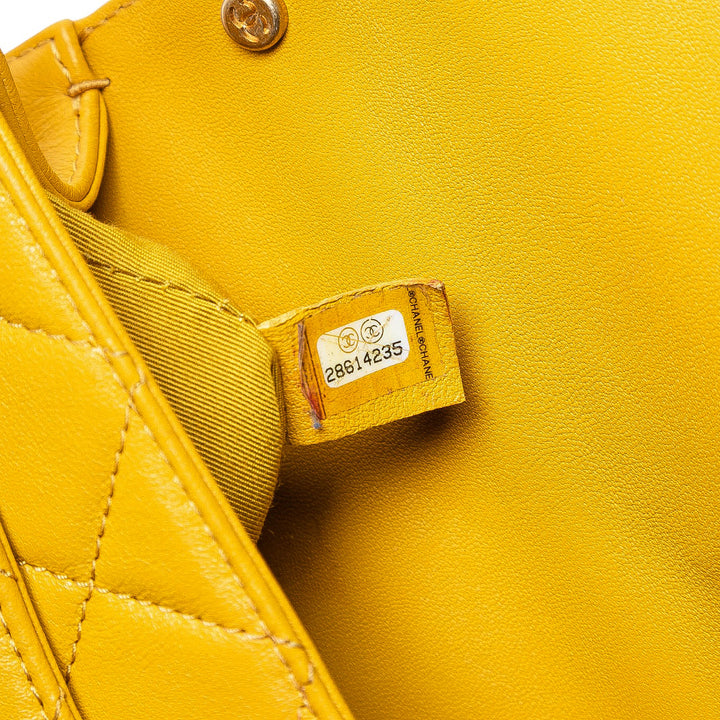 Chanel Small Quilted Cuir d’agneau Chain Infinity Top Handle Bag Jaune – GABY PARIS Authentique