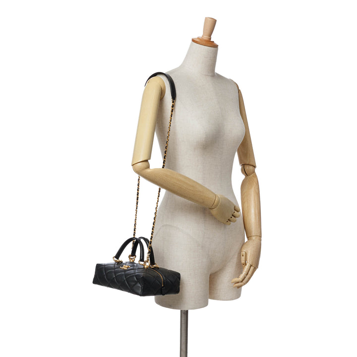 Chanel Métiers d'Art CC Quilted Cuir d’agneau Box Top Handle Satchel Noir – GABY PARIS Authentique