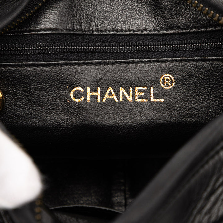 Chanel CC Quilted Cuir d’agneau Tassel Sac caméra Noir – GABY PARIS Authentique