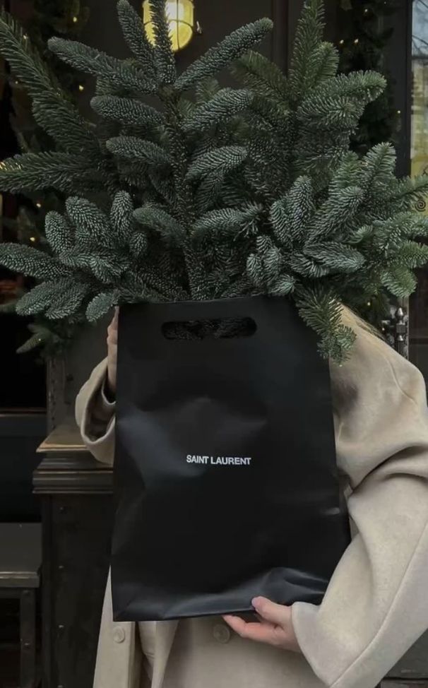 Fêtes 2025 : l’élégance d’offrir une pièce de luxe vintage