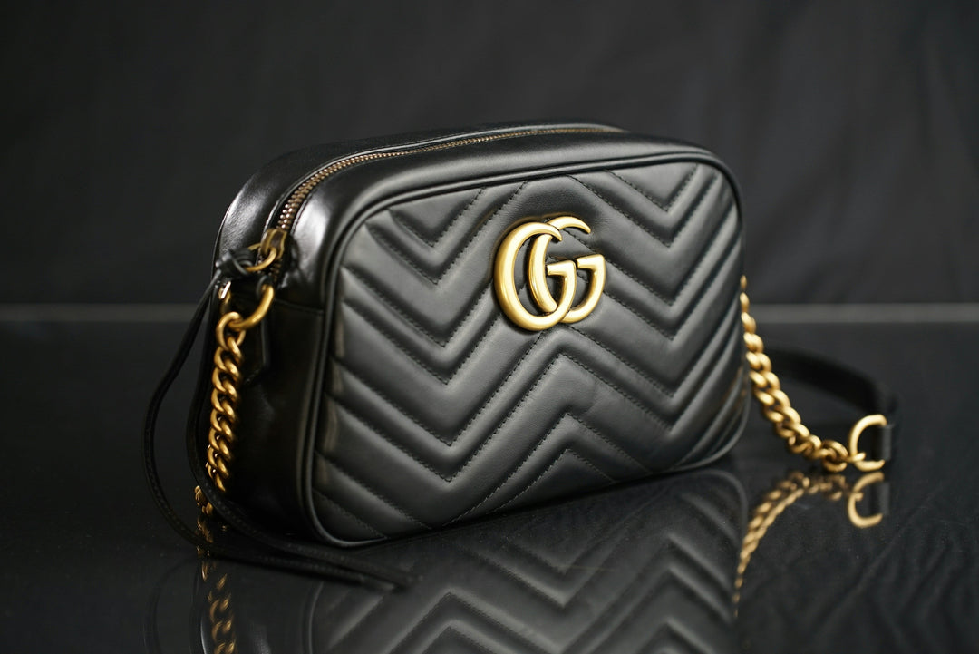 Sac Gucci GG Marmont noir matelassé