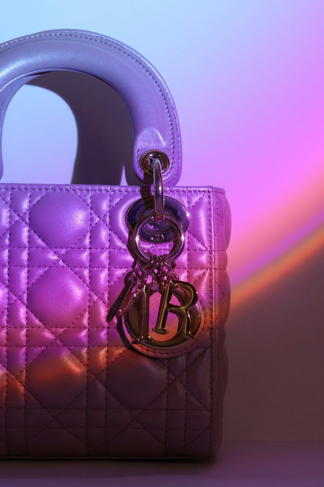 Sac Lady Dior rose métallisé