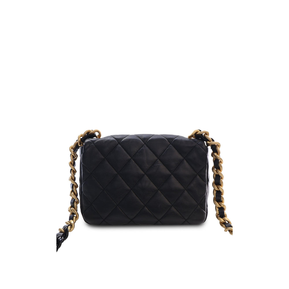 Chanel Sac bandoulière Matelassé Lacquered Chaîne à rabat Petit Cuir d'agneau Noir – vue 2 – GABY PARIS