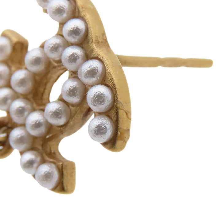 Chanel CC plaqué Perles fantaisie Swing fermoir poussette Boucles d’oreilles