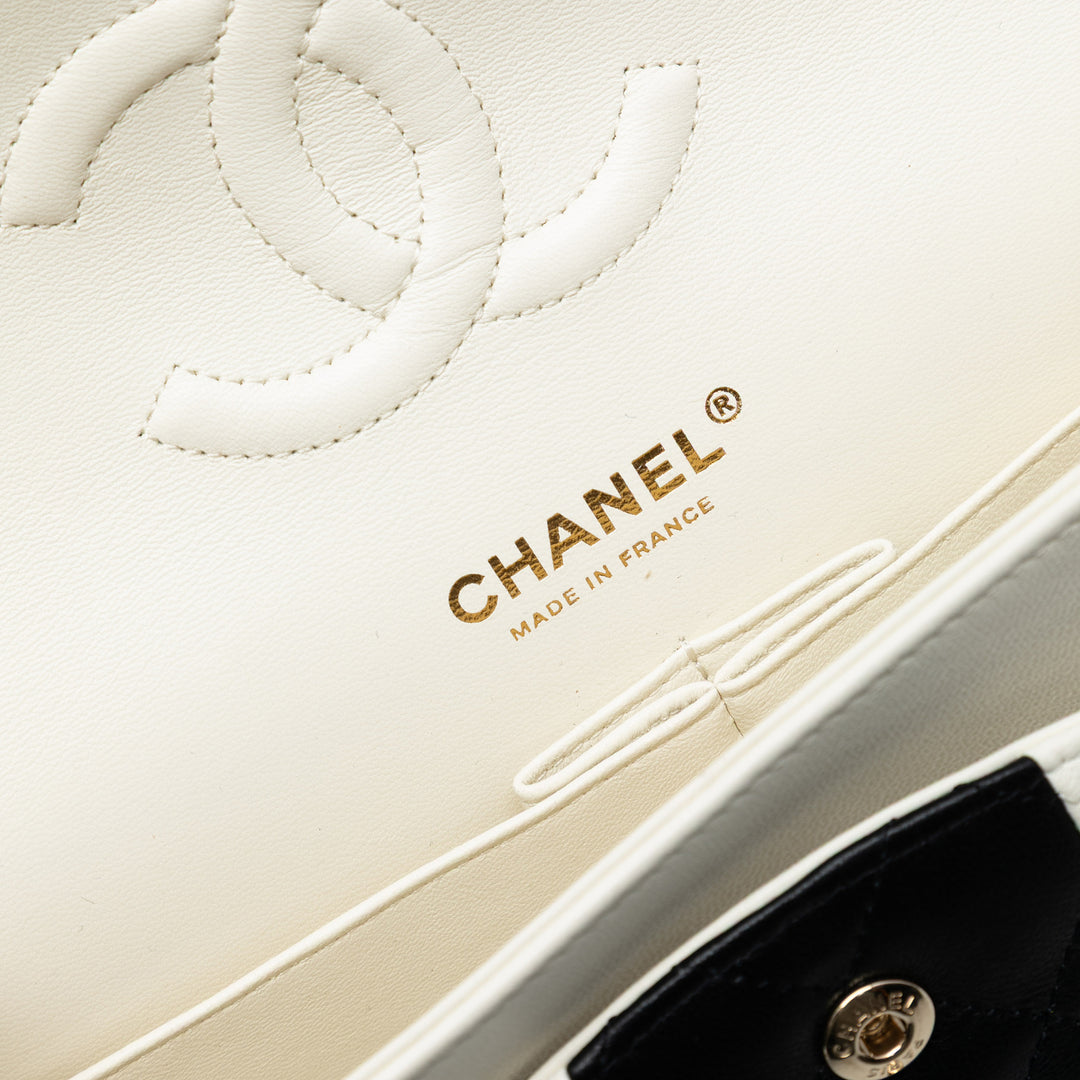 Chanel Medium Classic Bi Stripe Cuir d’agneau Double rabat