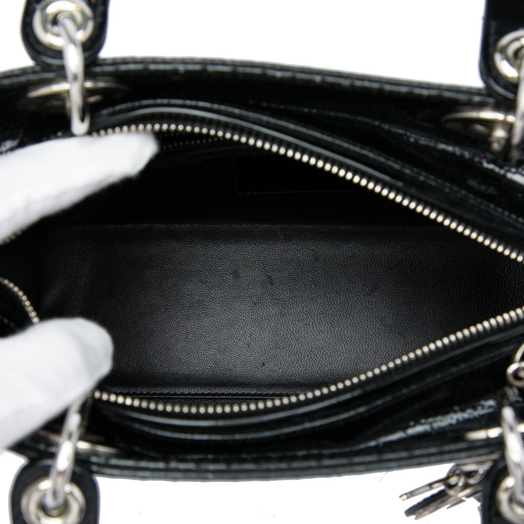 Dior Sac à main Métallisé Microcannage Lady Dior Moyen Noir – vue 4 – GABY PARIS