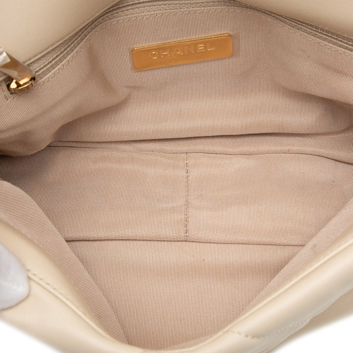 Chanel Medium Cuir d’agneau 19 à rabat