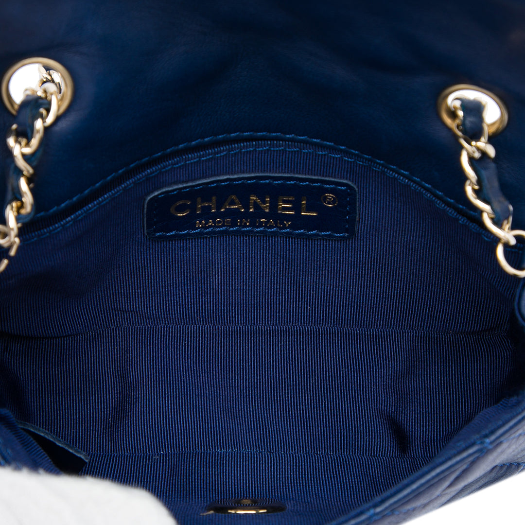 Chanel Extra Mini CC Matelassé Cuir d'agneau Heart Valentine Charms à rabat