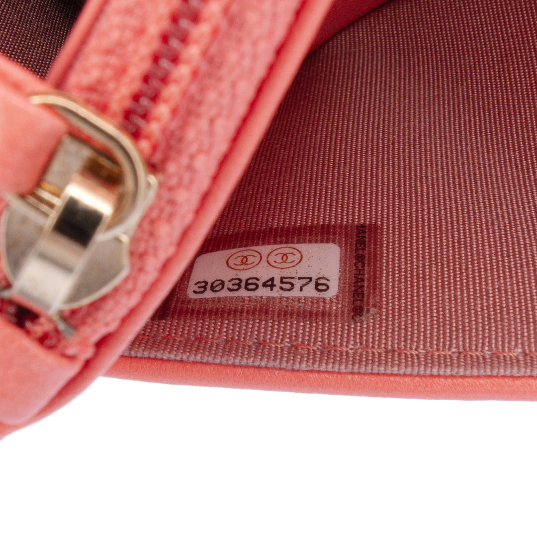 Chanel Matelassé 19 Wallet on Chain Cuir d'agneau