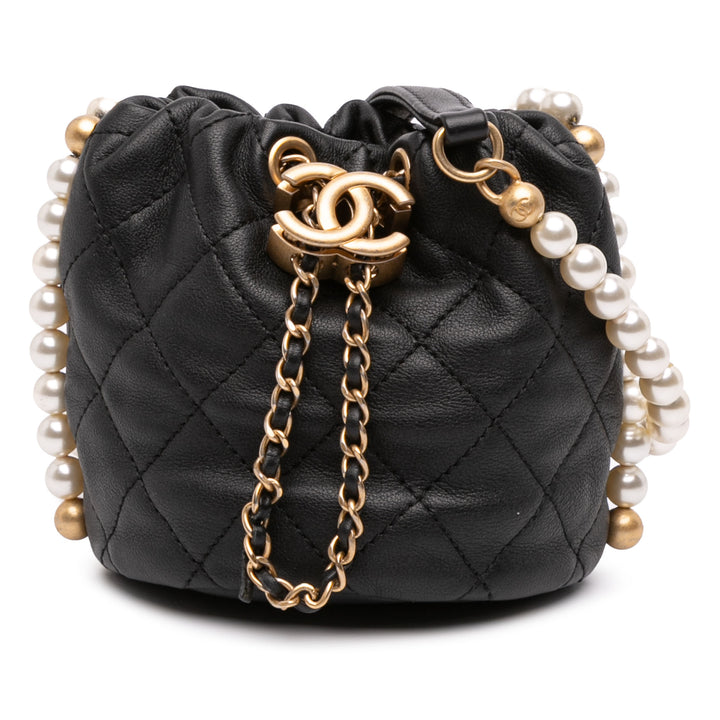 Chanel Mini Matelassé Cuir de veau About Perles Drawstring Bucket Sac