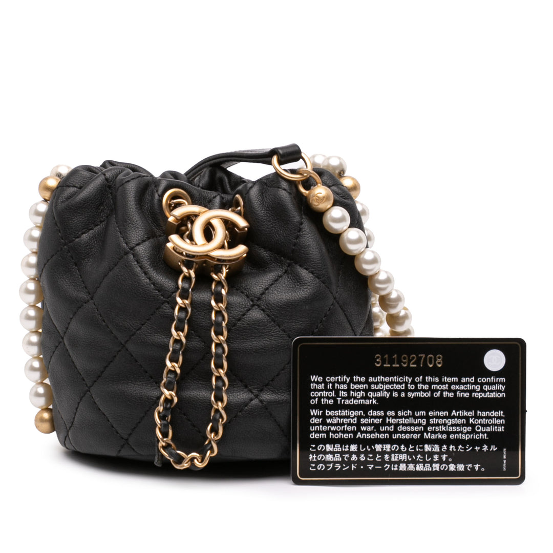 Chanel Mini Matelassé Cuir de veau About Perles Drawstring Bucket Sac
