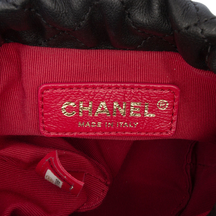 Chanel Mini Matelassé Cuir de veau About Perles Drawstring Bucket Sac