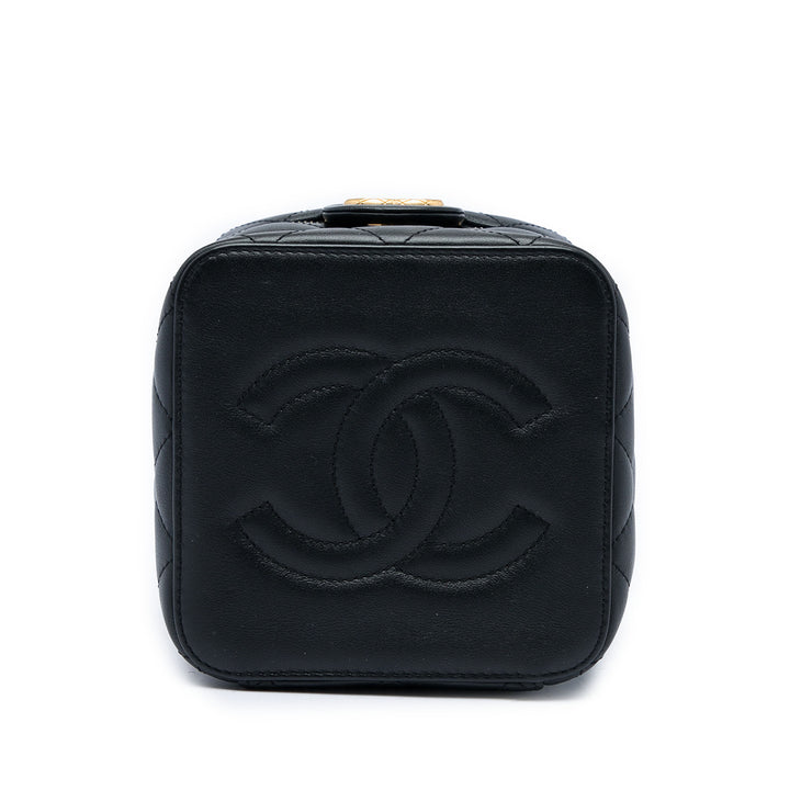 Chanel Matelassé Chaîne Bar Vanity avec chaîne Petit Cuir de veau Noir – vue 3 – GABY PARIS