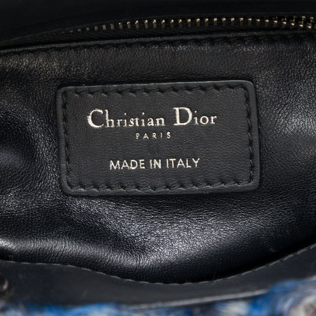Dior Astrakhan Fur Lady Dior Mini Bleu – vue 5 – GABY PARIS