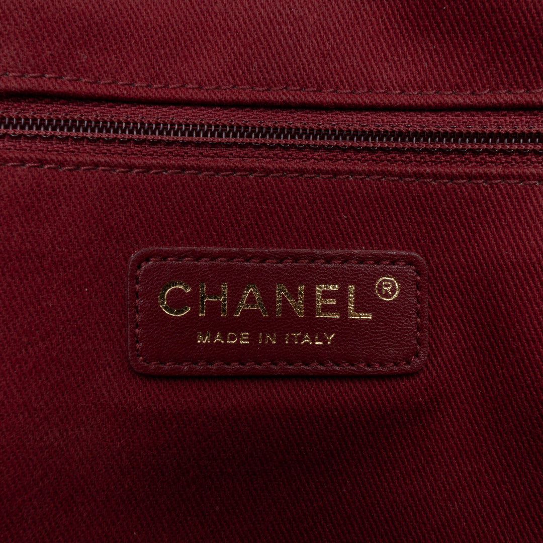 Chanel Large Matelassé Glazed Caviar Shiva à rabat