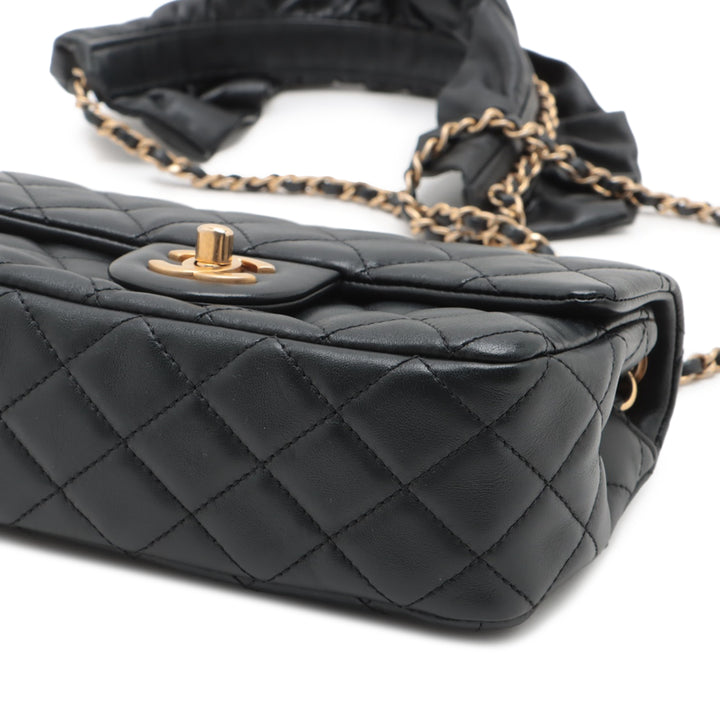 Chanel Mini Rectangular Classic Cuir d’agneau Romance Simple rabat Noir