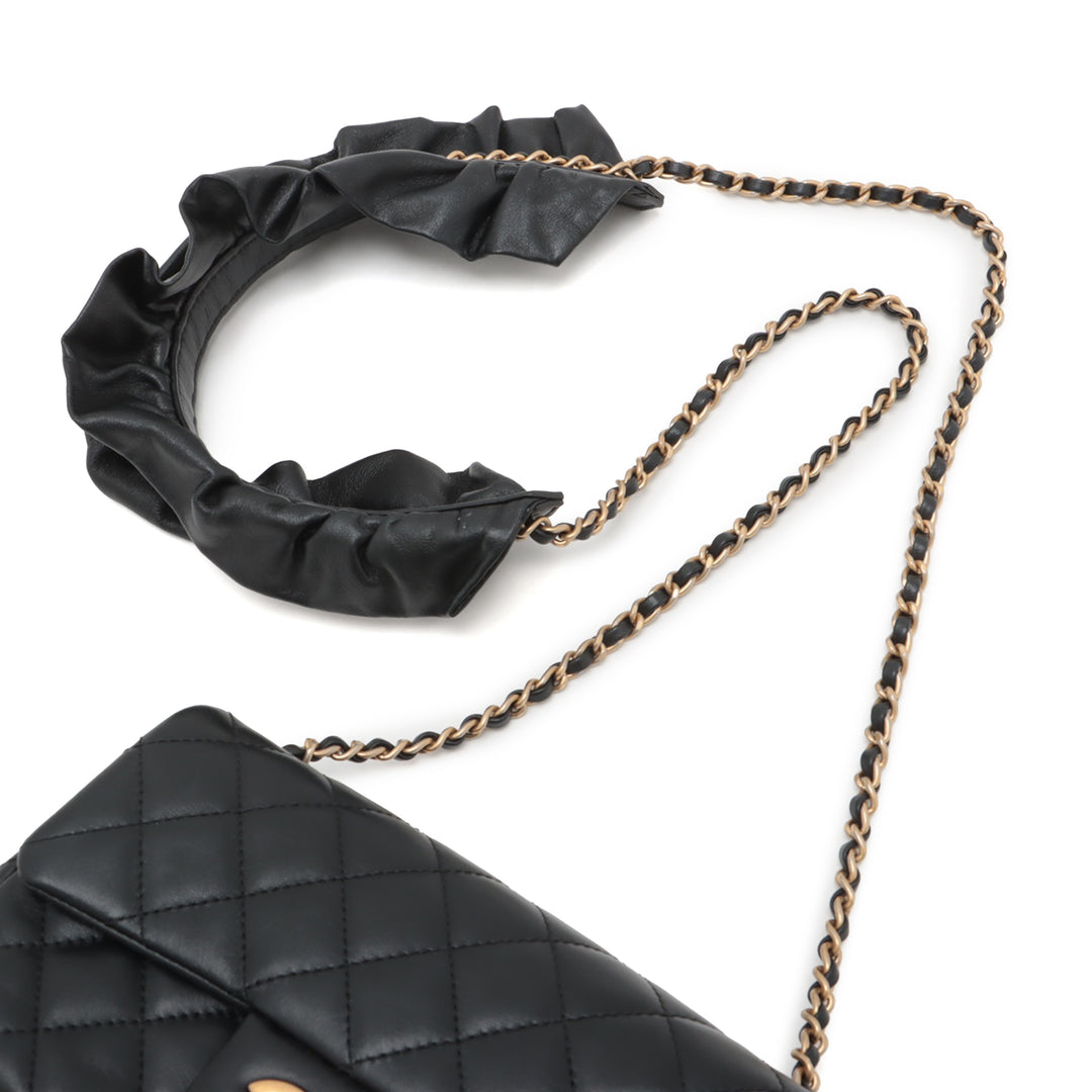 Chanel Mini Rectangular Classic Cuir d’agneau Romance Simple rabat Noir