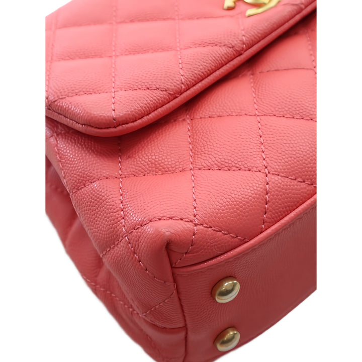 Chanel Sac à main Matelassé Coco à Mini Cuir caviar Rose – vue 8 – GABY PARIS