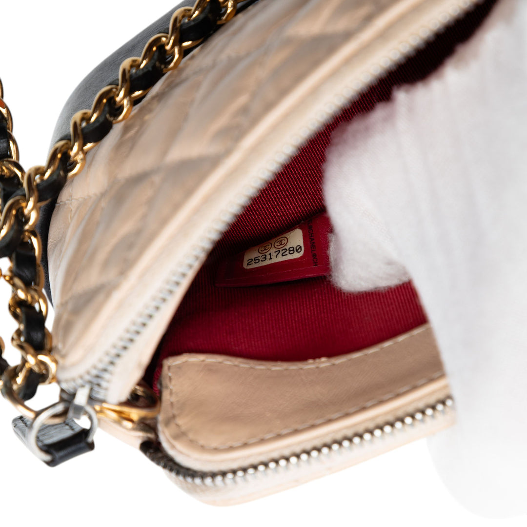 Chanel Bicolor vieilli Cuir de veau Gabrielle Double Zip Pochette avec chaîne
