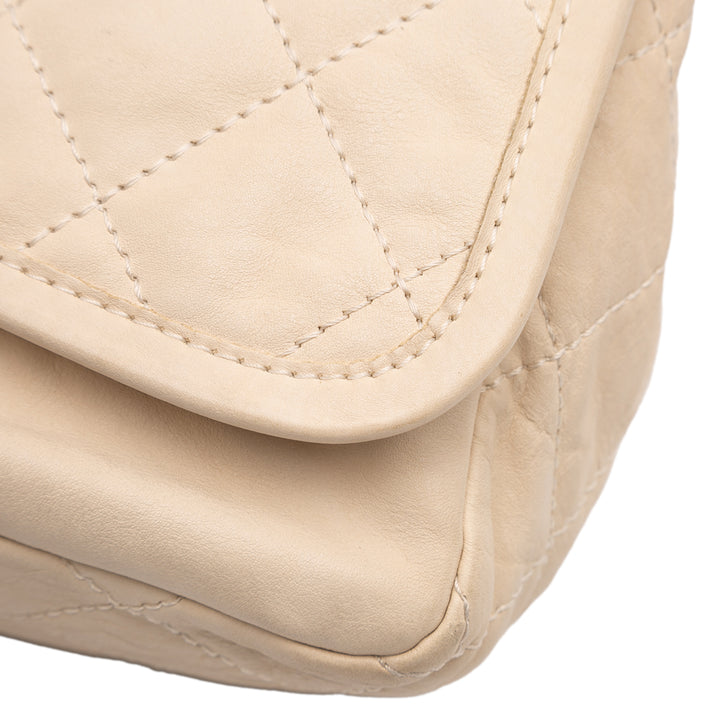 Chanel Medium Matelassé Cuir d’agneau Reissue 2.55 Natural Beauty Split Pocket à rabat