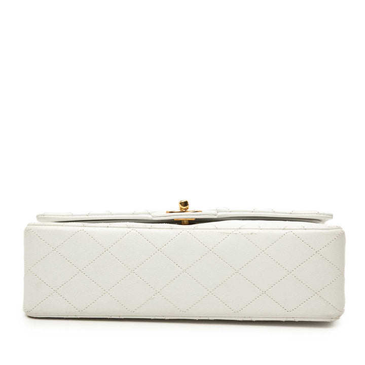 Chanel Medium Classic Cuir d'agneau Double rabat