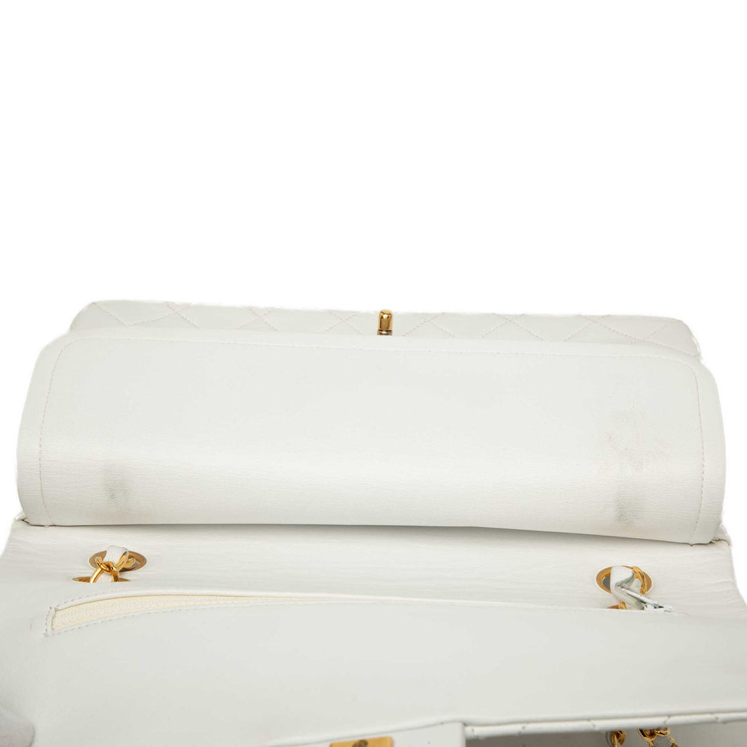 Chanel Medium Classic Cuir d'agneau Double rabat