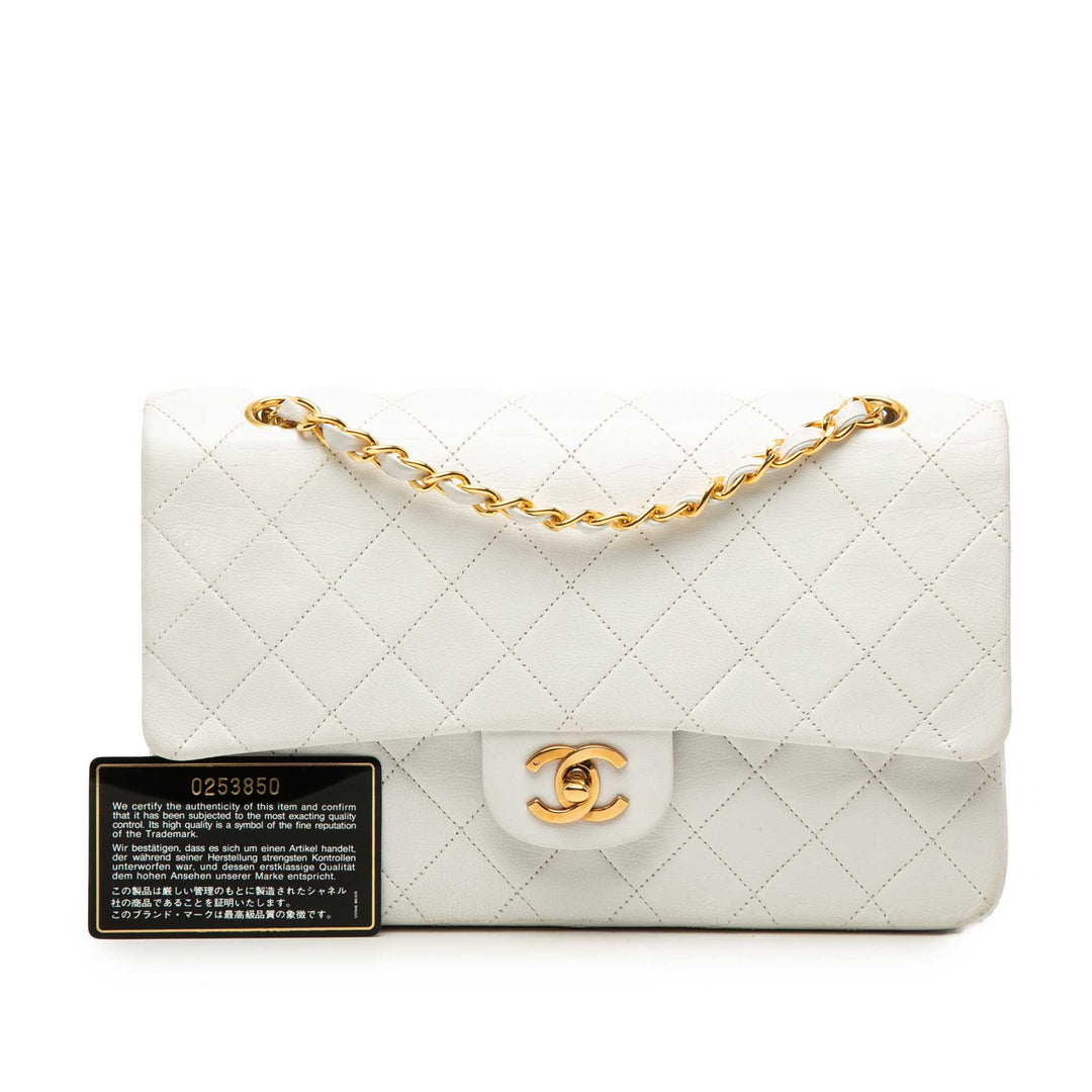 Chanel Medium Classic Cuir d'agneau Double rabat