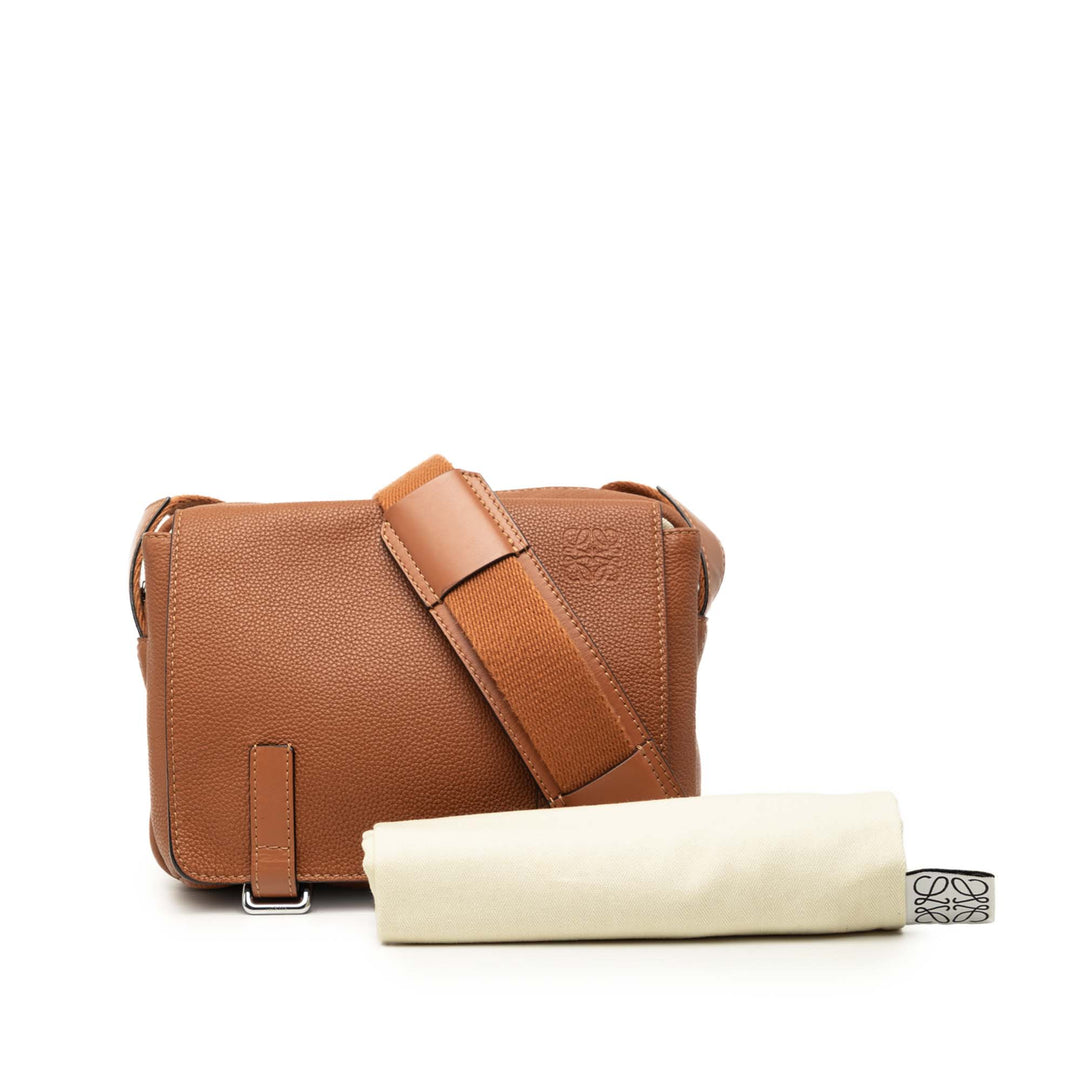 Souple grainé Military Sac Messenger XS Cuir de veau grainé Marron