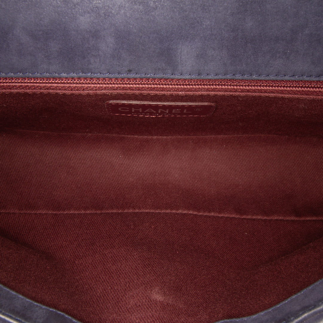 Chanel Chocolate Bar Iridescent Cuir de veau Bubble à rabat