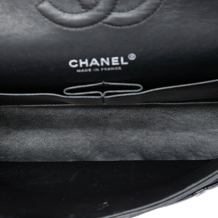 Chanel Sac porté épaule Classic Double rabat Moyen Noir – vue 4 – GABY PARIS