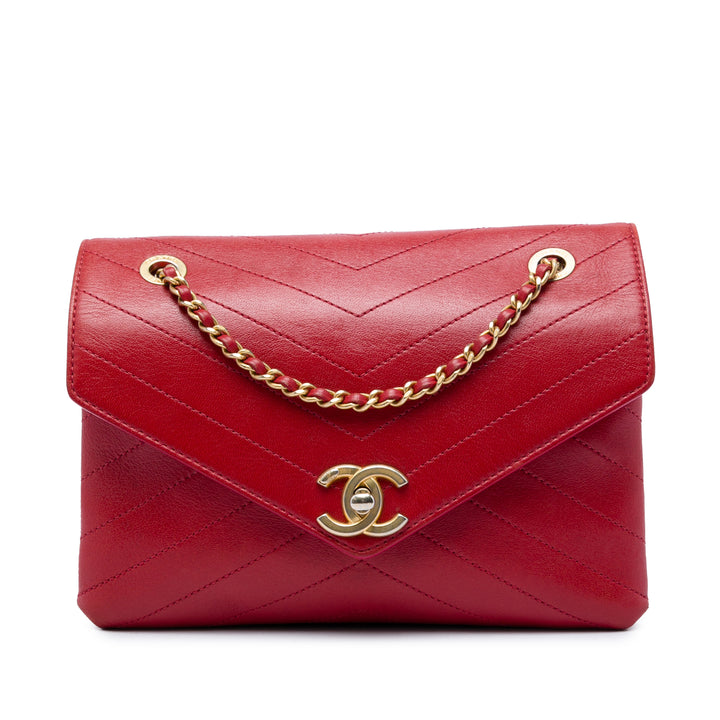 Chanel Chevron Enveloppe surpiquée à rabat Petit Cuir d'agneau Rouge – vue principale – GABY PARIS