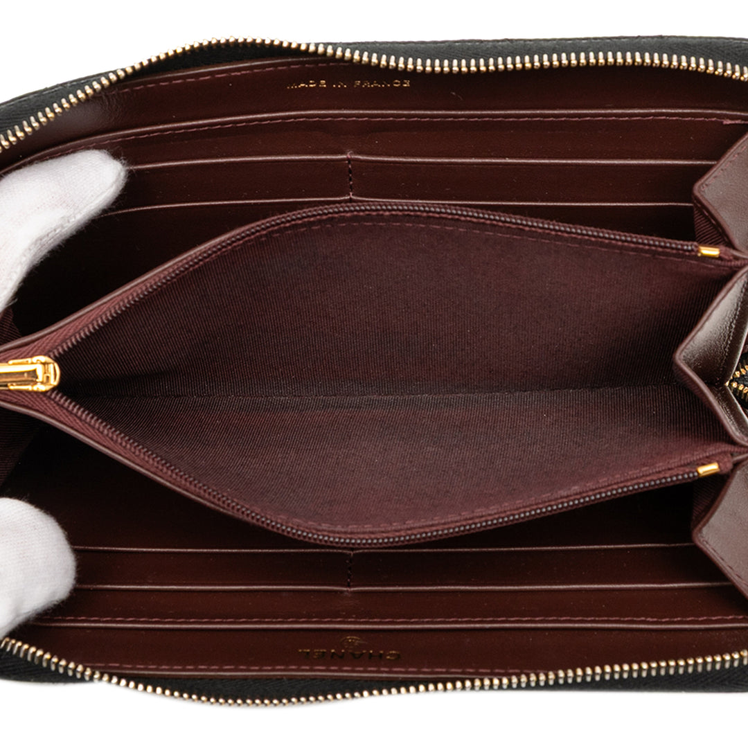 Chanel CC Quilted Caviar Zip Around Long Wallet Noir